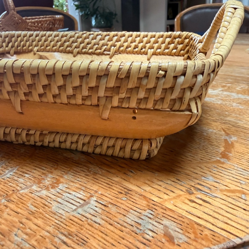 Sold- Vintage divided wood Tray - Picture 7 of 8
